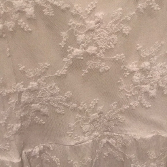 White mini dress - Picture 2 of 3